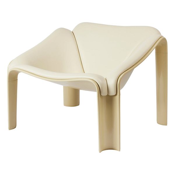 F300 lounge chair, pastel green - Smooth Cream leather