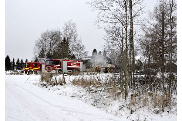 Omakotitalo vaurioitui pahoin tulipalossa Sotkamossa