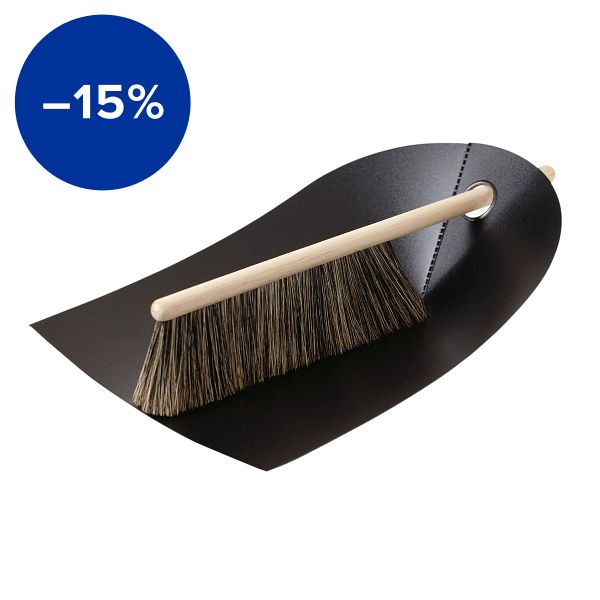 Dustpan and broom, black