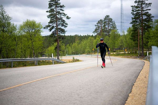 "Olin hukassa ja kroppa ei toiminut yhtään" – Vuokatti Ski Teamin jättänyt Eveliina Piippo löytää Saariselältä aina rakkauden lajiin