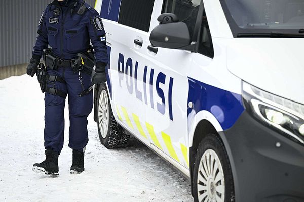 Poliisi epäilee: Taksinkuljettajaa pahoinpideltiin