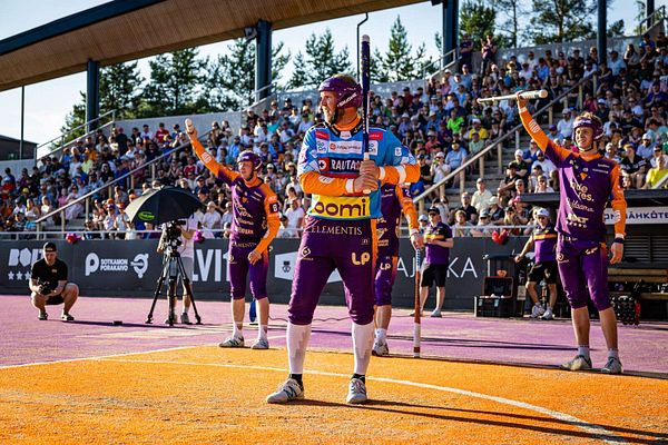 Roope Korhonen teki vuoden jatkosopimuksen – ensi kausi tulee olemaan lyöjätykin viimeinen: ”Vähitellen ajatus uran päättämisestä on kypsynyt mielessä”