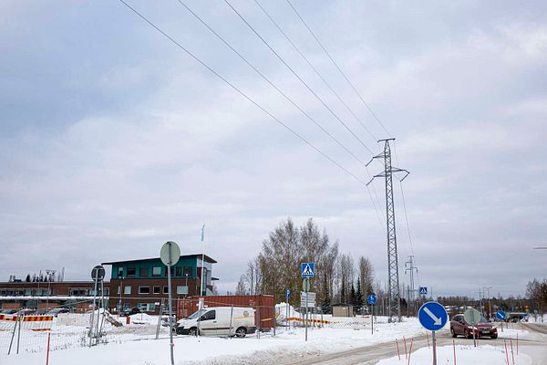 Sähkönsiirto kallistuu Kainuussa maaliskuussa – näin paljon sähkö kallistuu omakotitalossa