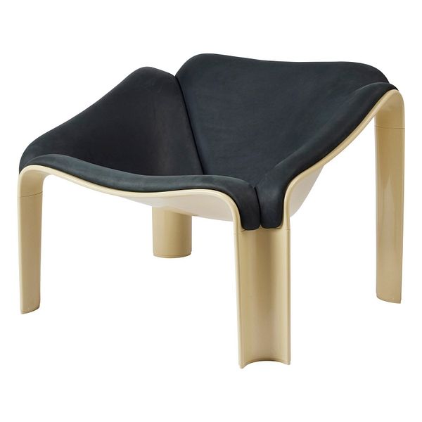 F300 lounge chair, pastel green - Dunes black leather